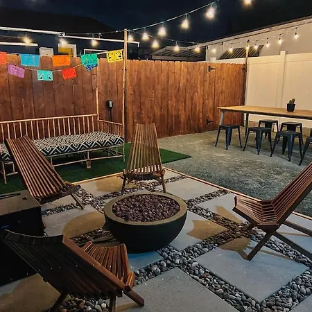 Villa * Bueno Bueno Casita * / 7 Min To Downtown / 4 Bdr
